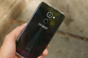 Alcatel A7, Güçlü Pil Performansı ile Duyuruldu