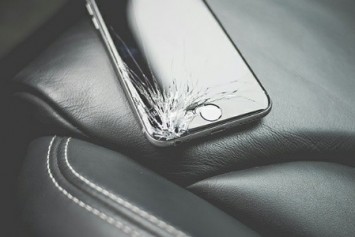 İphone 8'in Arka Camı, Ekranından Pahalı 