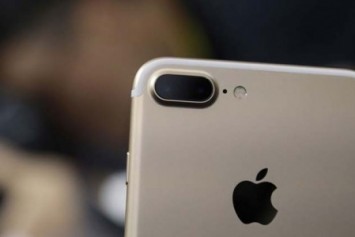 Apple yeni OLED ekranlı iPhone'lar üzerinde çalışıyor