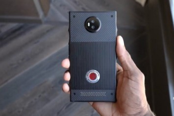 Hydrogen One, holografik ekranıyla büyüleyecek