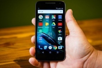 Lenovo Moto G4 Play için, Android Nougat güncellemesi yayınladı