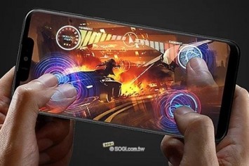 Sharp Aquos Zero Snapdragon 845 ve Kavisli Ekran İle Birlikte Duyuruldu