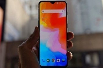 OnePlus 6T kutu açılış videosu