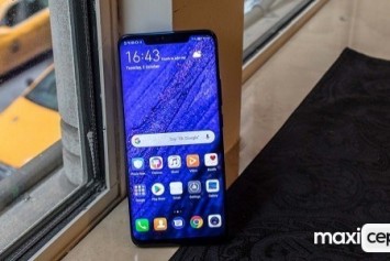 Huawei Mate 20 Pro'nun Ekranında Can Sıkan Bir Sorun Ortaya Çıktı
