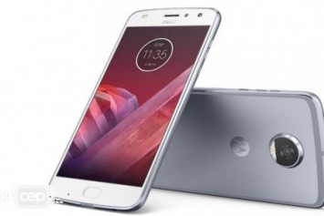 Lenovo Moto Z2 Play alana, mini projektör hediye