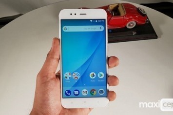 Xiaomi Mi A1 Nisan Ayı Güvenlik Yamasını Almaya Başladı