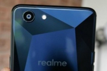 Oppo'nun Realme 1 Akıllı Telefonu Fotoğrafları ile Ortaya Çıktı