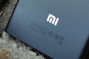 Xiaomi Mi 8 Anniversary Edition 3C ve FCC Sertifikası Aldı