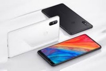 Xiaomi Mi Mix 3, Güncellenmiş Tasarımı Ortaya Koyan Canlı Görüntüsü ile Sızdırıldı