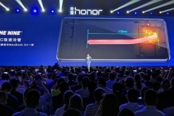 Honor Note 10, 6.95 inç Ekran, 8GB'a Kadar RAM ve 5.000 mAh Batarya ile Duyuruldu