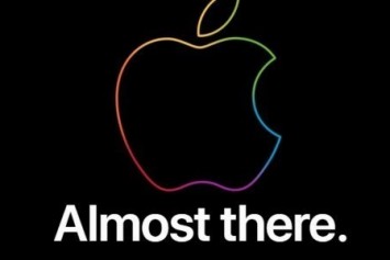 Apple iPhone XS, XS Max ve Apple Watch Series 4 Ön Siparişe Sunuldu 