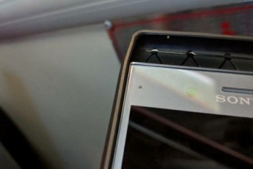 Sony Xperia XZ4'ün Kılıf Görüntüleri Sızdırıldı 