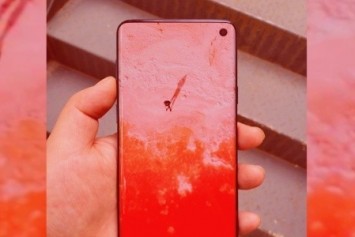 Görünüşe Göre, Kırmızı Galaxy S10 Şirket Planları Arasında Yok