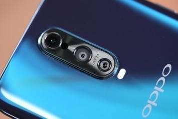 Oppo, 10x Optik Zoom'lu Kamera ve Yeni Ekran Altı parmak İzi Tarayıcısını Tanıttı
