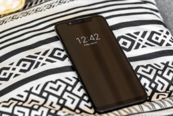 Xiaomi Mi 9'un Tüm Özelliklerini Ortaya Koyan Bilgiler İnternete Sızdırıldı