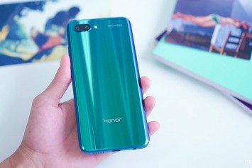Honor 10 ve Honor 8X Modellerinin Android Q Güncellemesini Alacağı Açıklandı