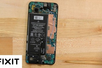 Google Pixel 4a Parçalarına Ayrıldı