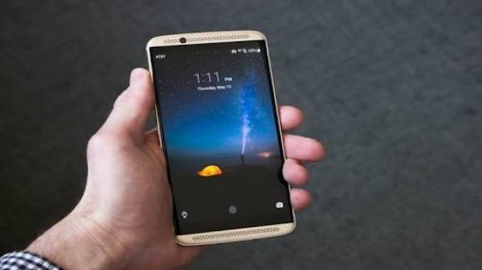 ZTE Axon 7 Max Görselleri İnternete Sızdırıldı