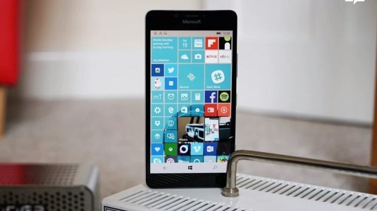 Microsoft, Windows 10 Mobile için Yeni Bir Güncelleme Yayınladı