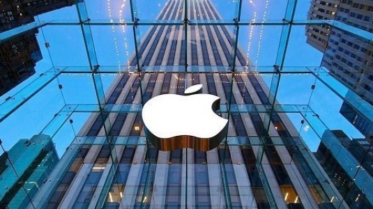 Apple, artık Apple Store'larda cihazlarını müşterilere plastik poşetlerle vermeyecek