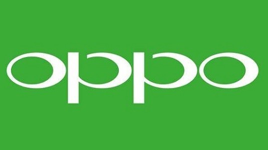 Barselona FC taraftarlarına özel Oppo F1 Plus FC Barcelona Edition resmi olarak duyuruldu