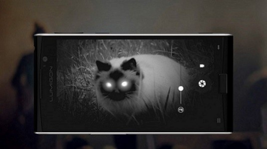 Lumigon T3, sahip olduğu özellik ile dünyanın ilk akıllı telefonu oldu