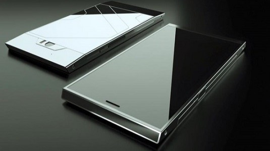 Sıvı metal malzemeden üretilen Turing Phone 12 Temmuz'da dağıtılacak