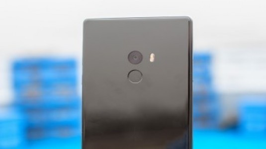 Xiaomi Mi 6'nın Seramik Versiyonu Mi Mix Gibi Çerçevesiz Tasarımla Gelebilir