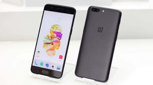 Oneplus 5T'nin Yeni Görüntüleri Sızdırıldı