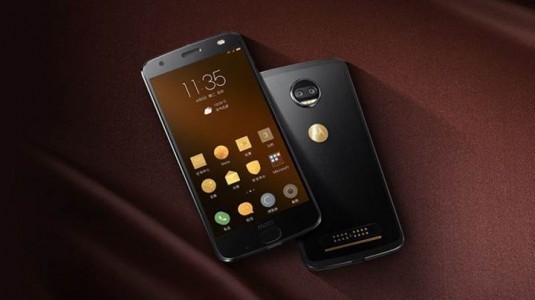 Motorola'nın 45. yılına özel, Moto Z 2018 modeli tanıtıldı