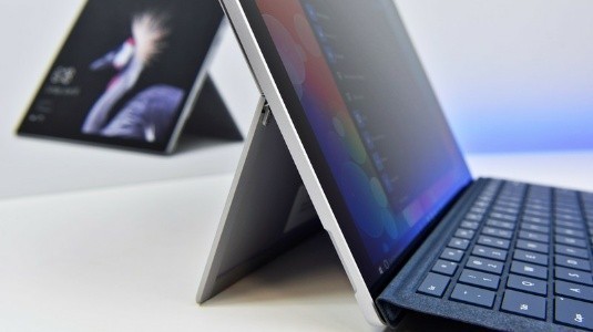 Microsoft, Aralık Ayında Piyasaya Çıkacak Olan Surface Pro LTE'yi Resmen Duyurdu