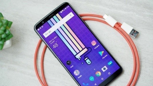OnePlus 5T, Lansman Günü Satış Rekorunu 6 Saat İçinde Kırdı