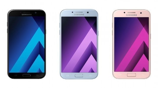 Galaxy A7 (2017) modeli güncellendi