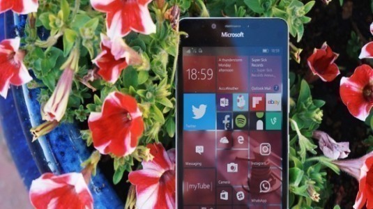 Windows 10 Creators Güncellemesini Sadece 13 Telefon Alacak