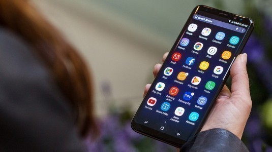 Çift kameralı bir Galaxy S8 modeli görüldü