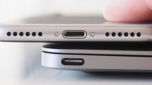 iPhone 8'de Lightning portu kaldırılacak mı?