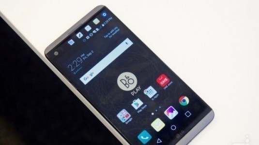 LG’nin İlk OLED Ekran Telefonu LG V30 Eylül 2017'de Tanıtılabilir