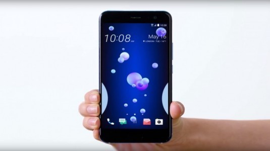 HTC, Amiral Gemisi U 11 için İlk Tanıtım Videolarını Yayınladı