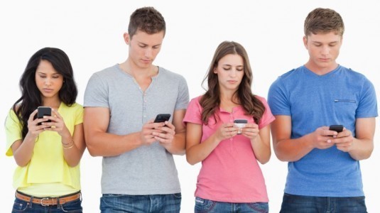 Instagram ile Snapchat, gençlerin ruh sağlığını bozuyor