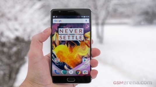 OnePlus 5 Ön Kayıtları, İki Günde 300.000'i Geçti