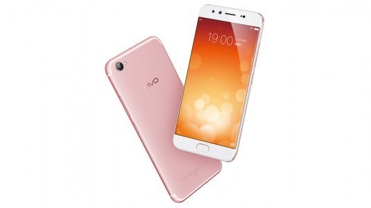 Oppo X9 Plus'a ait olduğu iddia edilen görsel sızdırıldı