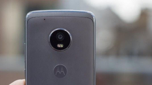 Moto G5s Plus'ın Sızan Yeni Görüntüsü, Yeni Renk Seçeneğini Doğruladı