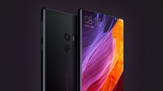 Xiaomi'nin Bir Sonraki Amiral Gemisi, Samsung Üretimi 6 inç Kavisli OLED Ekranla Gelecek
