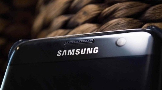 Samsung Galaxy C10 Görüntüleri, Always-on Ekranı İle Sızdırıldı