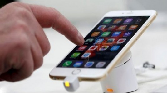 Samsung, iPhone 8 ekranları için yeni fabrika kuruyor