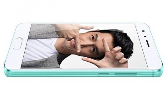 Huawei Honor 9 yeni renk seçeneğiyle muhteşem görünüyor