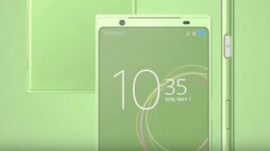 Sony Xperia XZ1'in Arka Panel Görüntüsü Çok Büyük Flaş Yuvasını Gösteriyor
