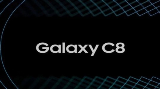 Galaxy C8, Çift Kameralı Farklı Bir Telefon Olacak