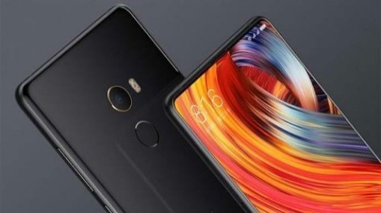 Xiaomi Mi Mix 2'nin Hikayesini Tasarımcısından Dinleyin