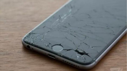Apple, İPhone'ların Ekran Değişim Fiyatına Zam Yaptı